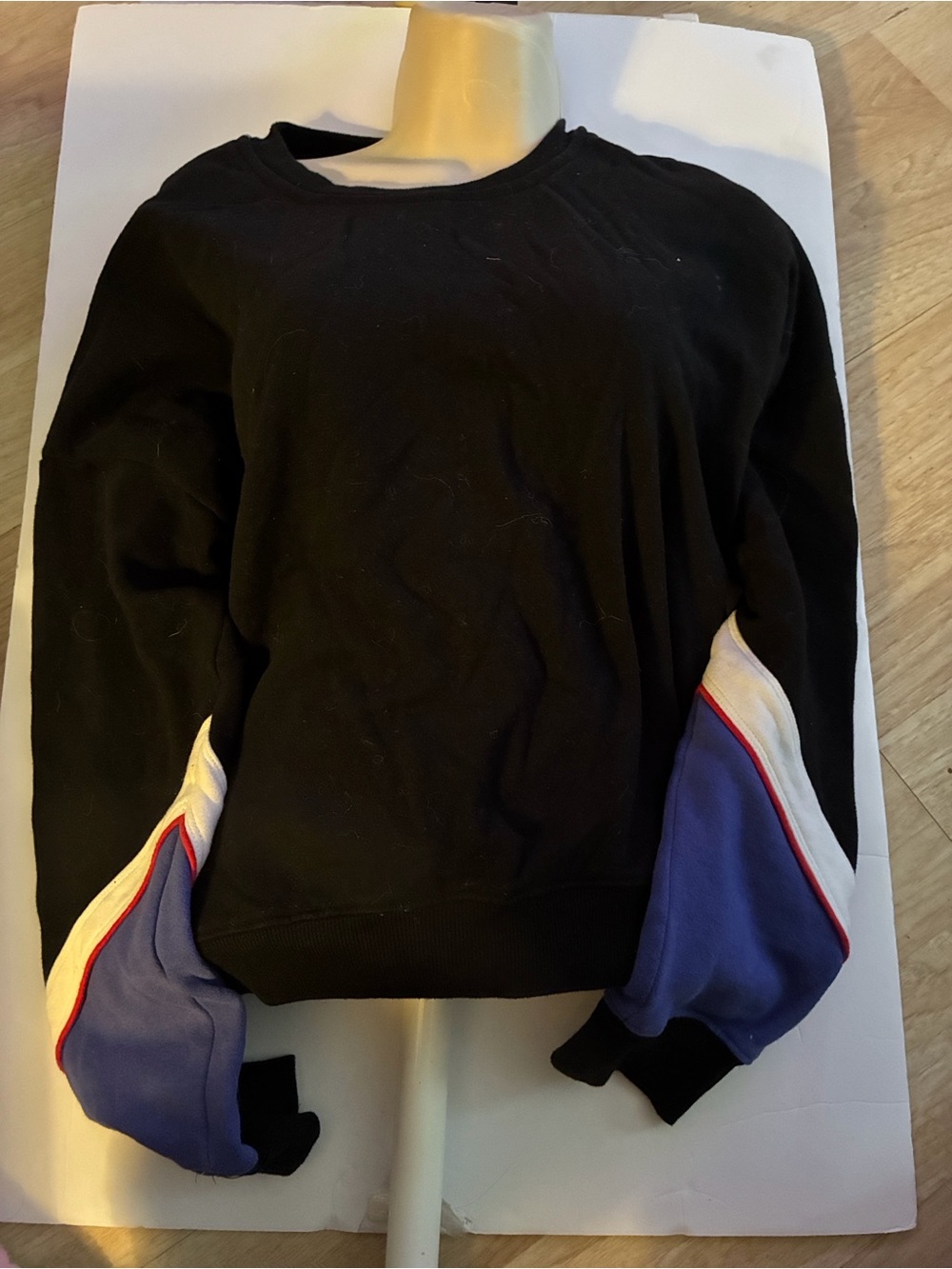 Betsey Johnson Performance athletic style pullover sweatshirt